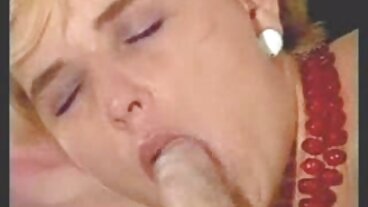 Cyberkurragömma mogna mulliga kvinnor med SexToy & Dick
