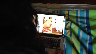 FakeHub: Plumbing Issues at the snygga mogna kvinnor Hostel med Chloe Lamour och Dominno på PorrHD