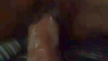 Brazzers: Busty Violet Myers-spelet avbröts av en stor svart dong på porrHD äldre mogna kvinnor