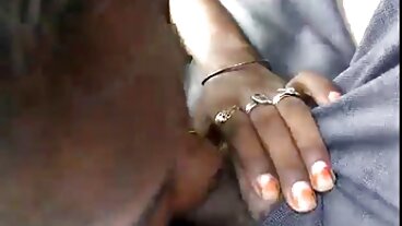 Tiny Blonde Teen Kiara drömmer alltid STORT! mogna kvinnor nakna