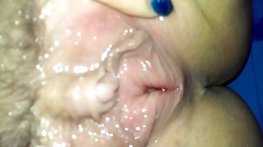BRAZZERS Slutty Tiffany håriga äldre damer Squirts Gäster på Potluck Party
