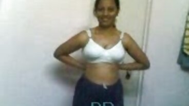 Ms Bardot behöver undervisning från Stepma på alla hjärtans dag kåta äldre kvinnor