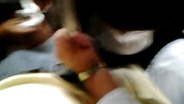 Skinny Dippin', Coochie kåta gamla damer Lickin' Lesbian 3some